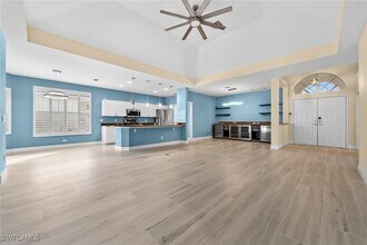 4269 Hampton Ln in Naples, FL - Building Photo - Building Photo