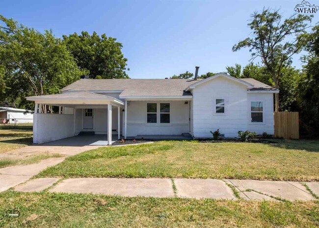 207 E Ida Ave in Electra, TX - Building Photo - Building Photo