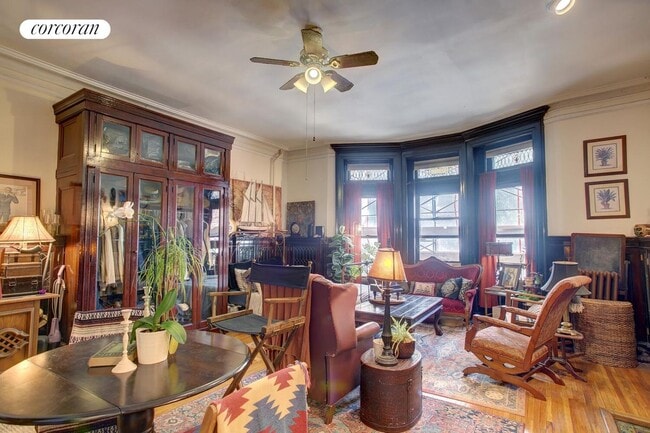 9 W 69th St in New York, NY - Building Photo - Building Photo