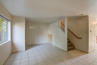 4311 8th Ave NE in Seattle, WA - Building Photo - Building Photo