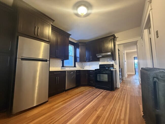 18 Dana Ave in Albany, NY - Building Photo - Building Photo