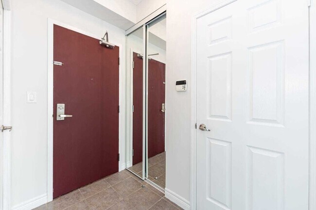 208-3208 Enfield Pl in Mississauga, ON - Building Photo - Building Photo