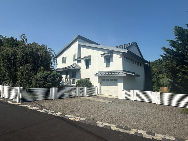 property at 1 Dale St