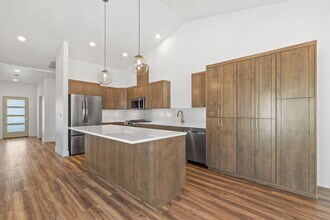 2143 Birch Ave in Lewiston, ID - Foto de edificio - Building Photo
