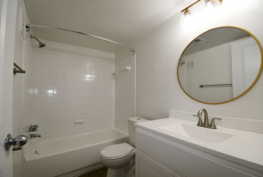 Village Squire Apartments in Canton, MI