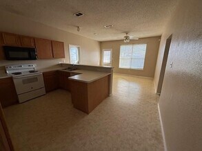 6350 Stonewater Bend Trail in Fort Worth, TX - Building Photo - Building Photo