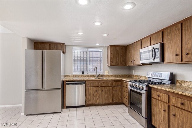 property at 557 Chelsea Dr