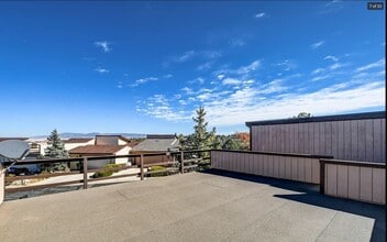 4944 Summit Cir in Prescott, AZ - Foto de edificio - Building Photo