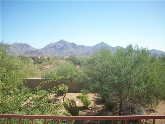 19475 N Grayhawk Dr, Unit 1108 in Scottsdale, AZ - Foto de edificio - Building Photo
