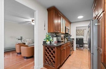 130 Colonial Pkwy in Yonkers, NY - Building Photo - Building Photo