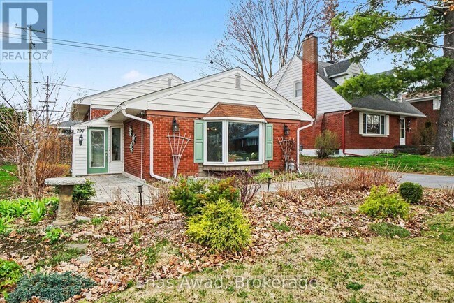 797 Hamlet Rd in Ottawa, ON - Building Photo - Building Photo