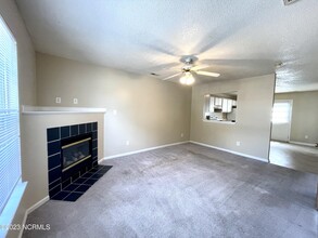 104 Meadowbrook Ln in Jacksonville, NC - Building Photo - Building Photo