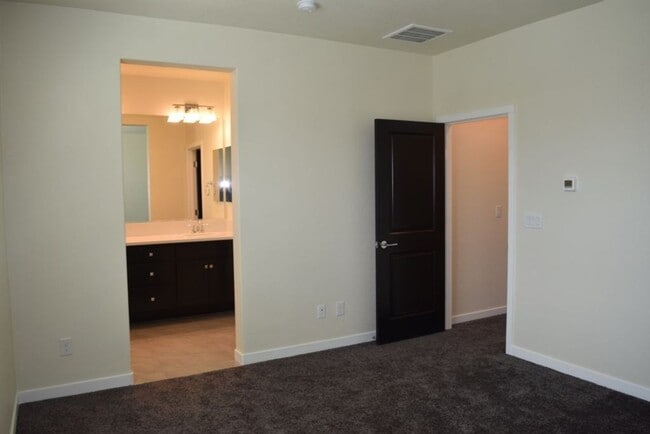 property at 3280 Chickadee Ct