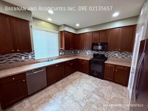 1410 Heron St in Chula Vista, CA - Building Photo - Building Photo
