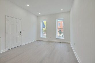 1931 McCulloh St, Unit #1 in Baltimore, MD - Foto de edificio - Building Photo