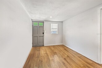 2501 Oakdale St S in St. Petersburg, FL - Building Photo - Building Photo