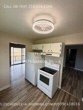 9976 Darrow Rd in Twinsburg, OH - Building Photo - Building Photo