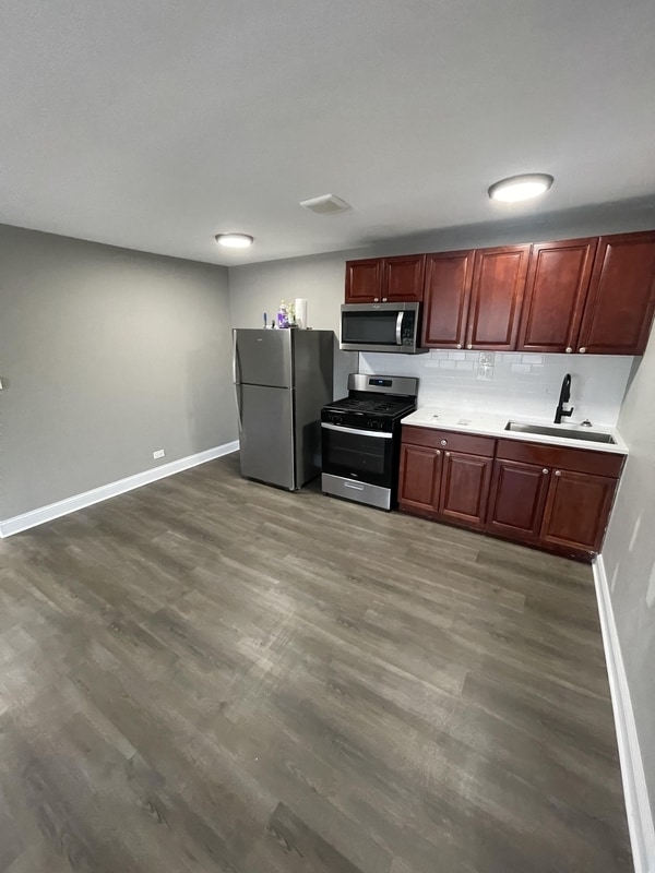 property at 5 N Dryden Pl