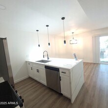 3416 N 44th St in Phoenix, AZ - Building Photo - Building Photo