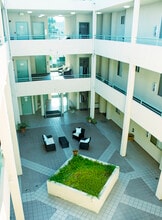 90 N Michigan Ave, Unit 105 in Pasadena, CA - Foto de edificio - Building Photo