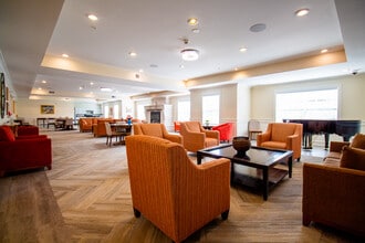 Dearborn Town Center Senior in Dearborn, MI - Foto de edificio - Building Photo