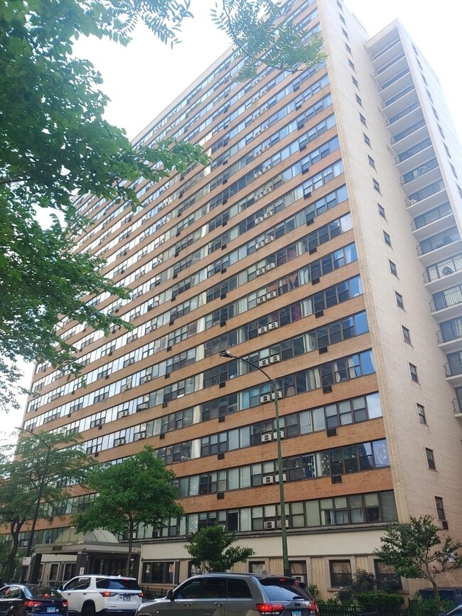 property at 6030 N Sheridan Rd