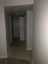 2825 SW 22nd Ave, Unit 205 in Delray Beach, FL - Building Photo - Building Photo
