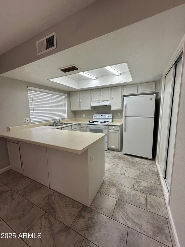 property at 4012 E Nisbet Rd