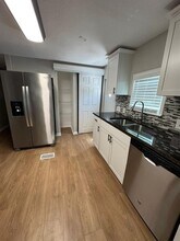 608 River Village Dr in Tarpon Springs, FL - Building Photo - Building Photo
