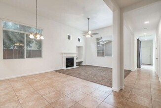 1898 N Highland Ave in Clovis, CA - Building Photo - Building Photo