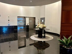 3000 Coral Wy in Coral Gables, FL - Building Photo - Building Photo