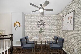 276 Roslyn Ct in West New York, NJ - Building Photo - Building Photo