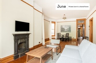 Room in Shared 3 bed/1 bath home in Chicago, IL - Foto de edificio - Building Photo