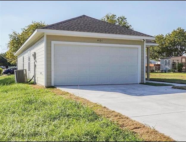 401 Carver St in McKinney, TX - Foto de edificio - Building Photo