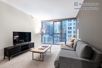 210 N Wells St in Chicago, IL - Building Photo - Building Photo