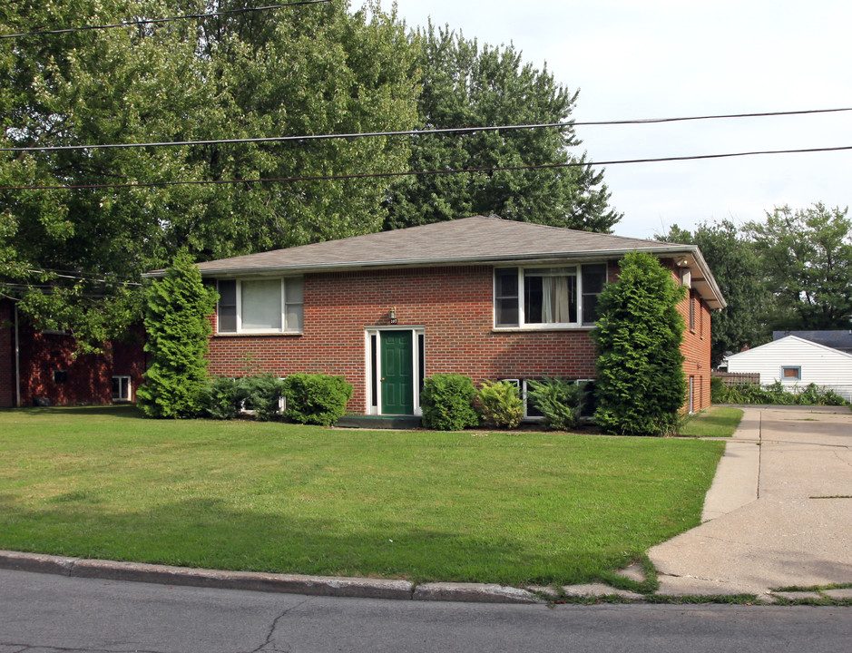 107 19th Ave in North Tonawanda, NY - Building Photo