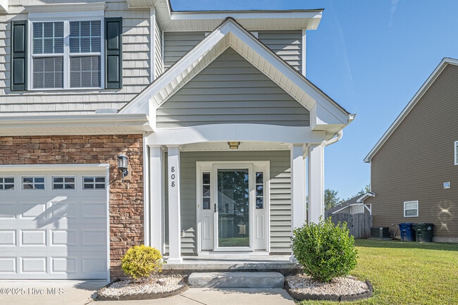808 Jade Ln in Winterville, NC - Building Photo - Building Photo