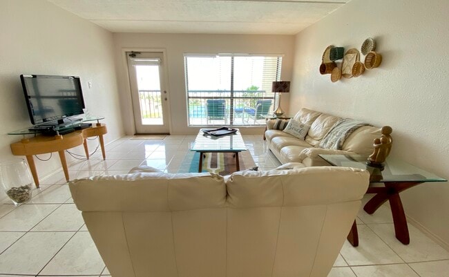 404 Padre Blvd, Unit Saida 3405 in South Padre Island, TX - Building Photo - Building Photo