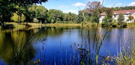 Arcade Estates West in Vadnais Heights, MN - Building Photo - Building Photo