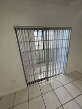 6095 W 19th Ave in Hialeah, FL - Building Photo - Building Photo