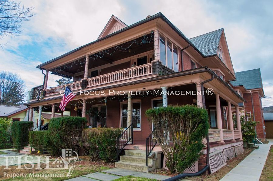 97 Parkwood St in Williamsport, PA - Foto de edificio