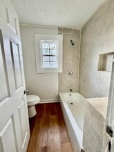 1075 Kney St in Memphis, TN - Foto de edificio - Building Photo