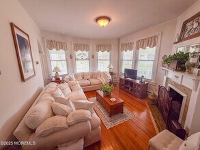 47 Burlington Ave in Leonardo, NJ - Building Photo - Building Photo