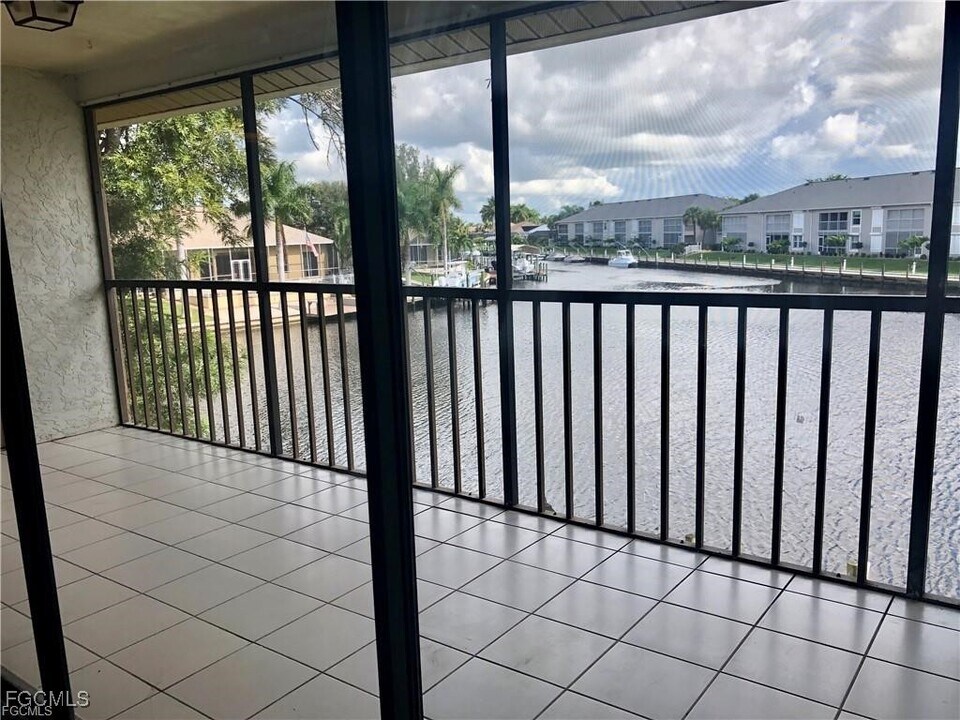 4717 SW 13th Ave in Cape Coral, FL - Building Photo