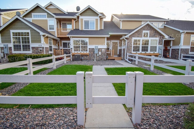 property at 127 Bayside Cir