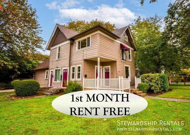 property at 893 W 5th Ave