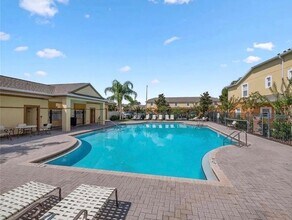 4195 Winding Vine Dr in Lakeland, FL - Building Photo - Building Photo