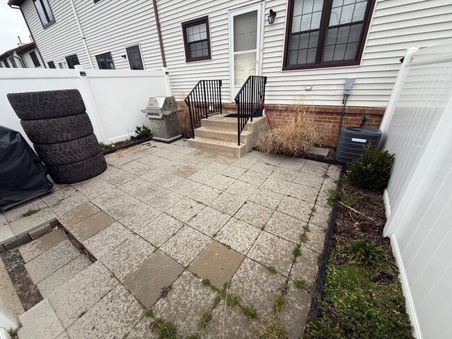 183 Cynthia Dr in Hackettstown, NJ - Building Photo - Building Photo