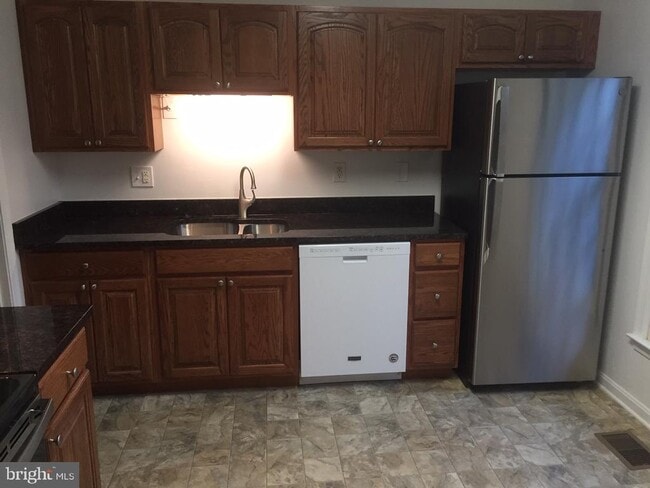 property at 14827 Belle Ami Dr