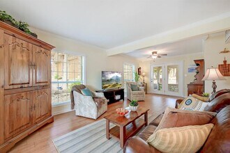 7 Pebblebrook Ln in Wimberley, TX - Building Photo - Building Photo